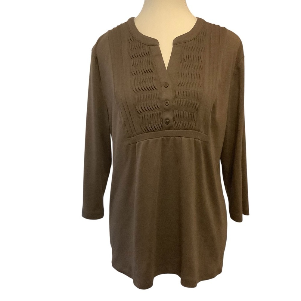 KAREN SCOTT BROWN V-NECK 3/4 SLEEVE TOP WITH PINTUCK DETAILS/ Size XL - Picture 2 of 9